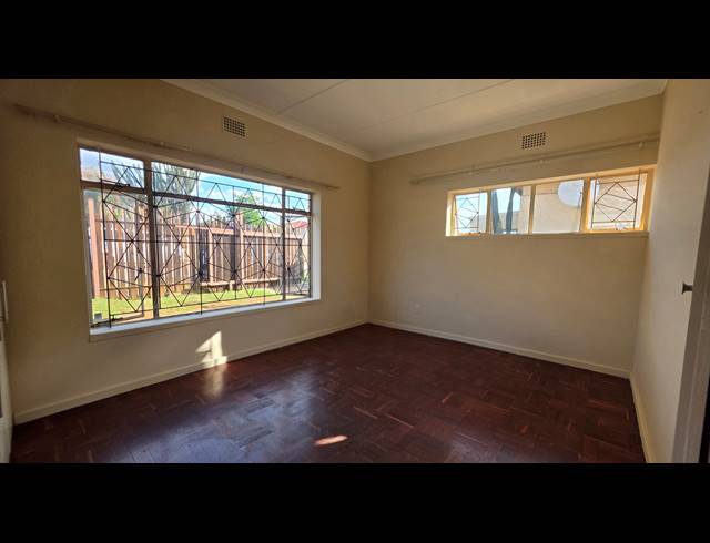 3 BEDROOM HOUSE FOR SALE IN GEDULD EXT 1